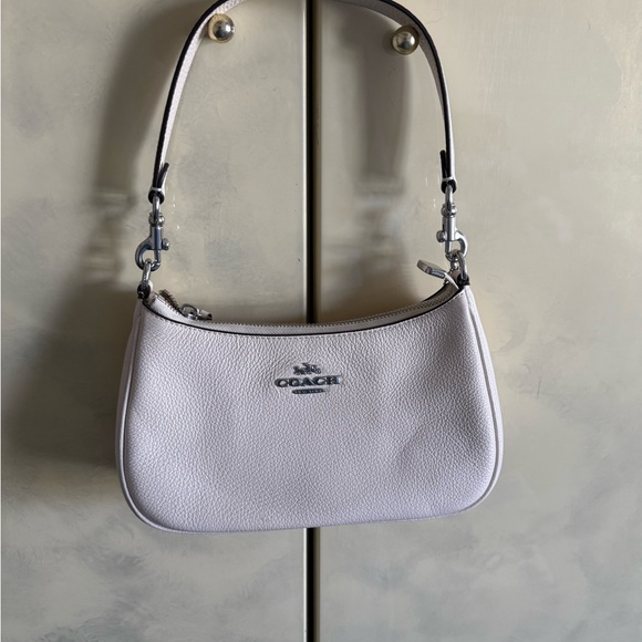 Coach White Crossbody Bag with Adjustable Strap - Picture 2 of 3